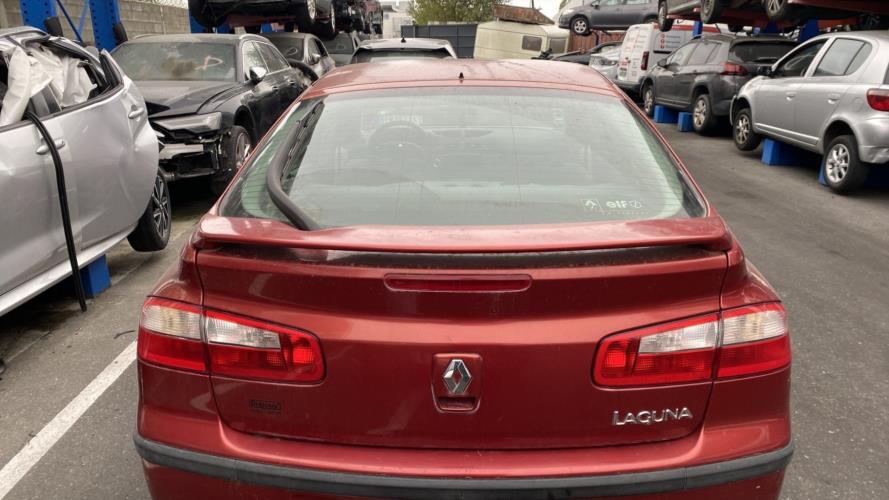 Image Feu arriere principal gauche (feux) - RENAULT LAGUNA 2