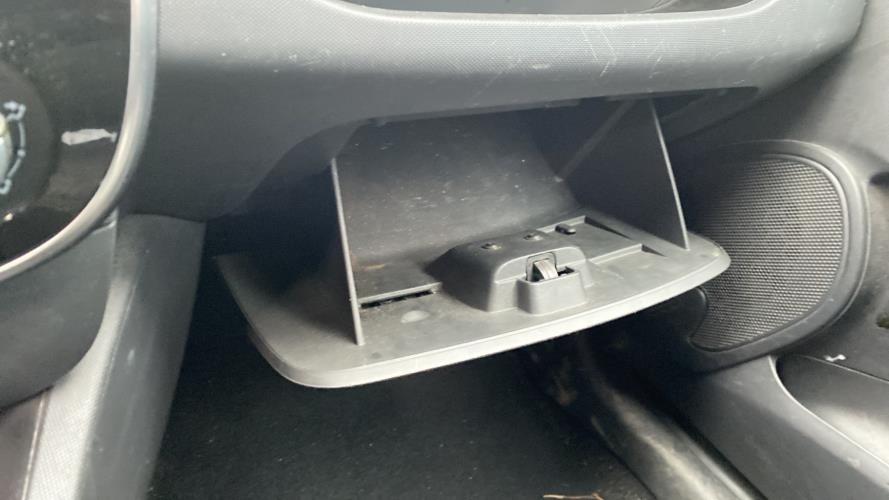 Image Boite a gants - RENAULT CLIO 4
