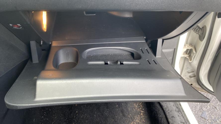 Image Boite a gants - CITROEN C4 2