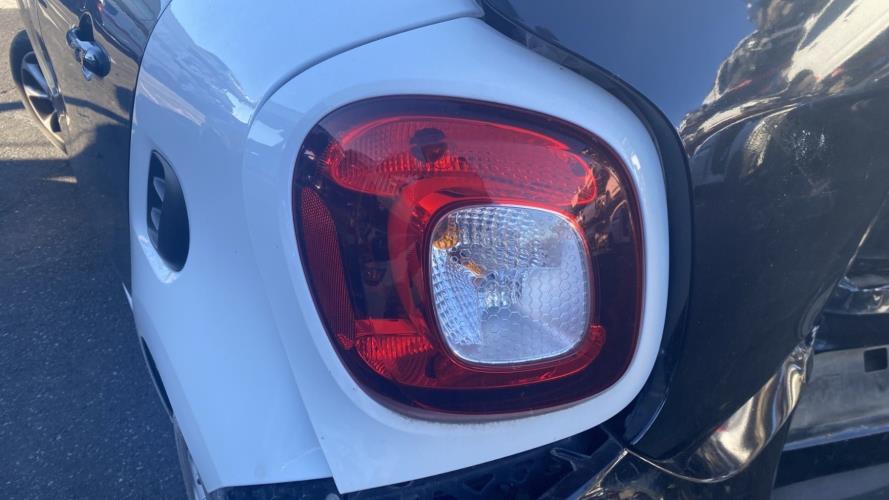Image Feu arriere principal gauche (feux) - SMART FORFOUR 2