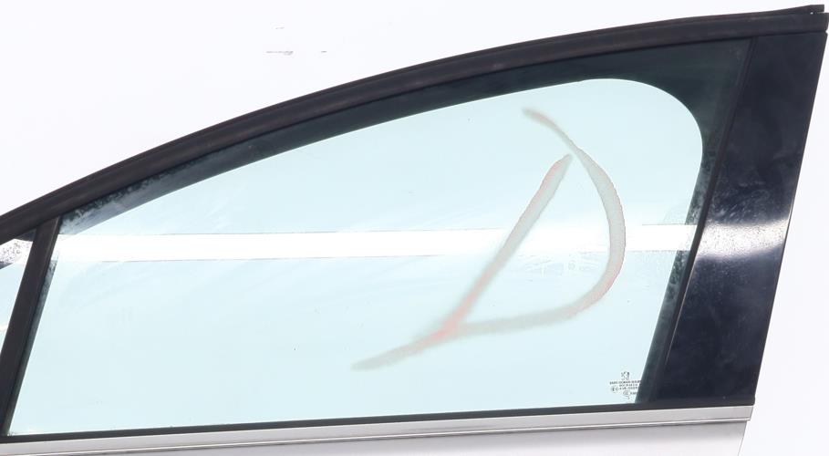 Image Vitre avant gauche - PEUGEOT 5008 1