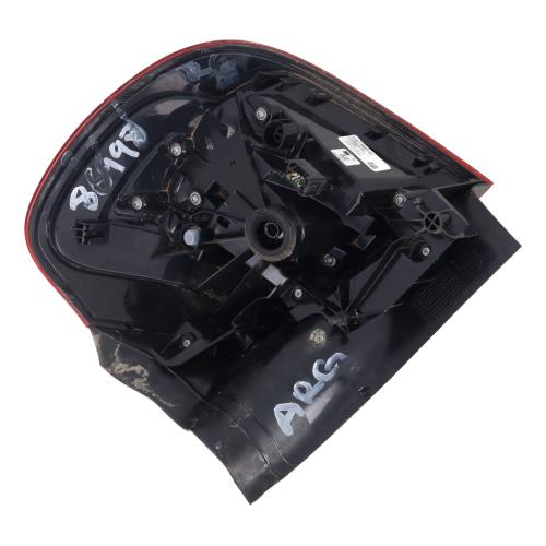 Image Feu arriere principal gauche (feux) - MERCEDES CLASSE GLA 156