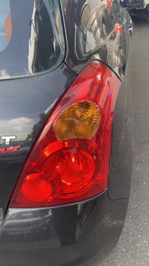 Image Feu arriere principal droit (feux) - SUZUKI SWIFT 3
