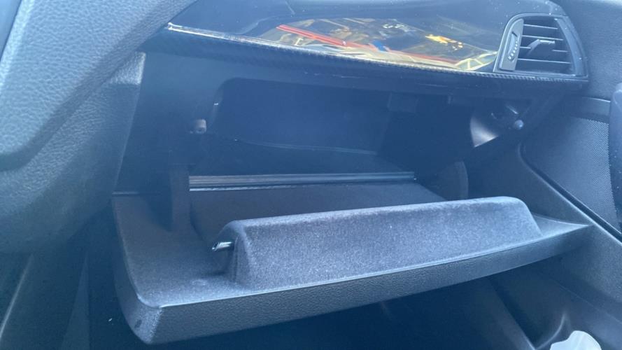 Image Boite a gants - BMW SERIE 1 F20