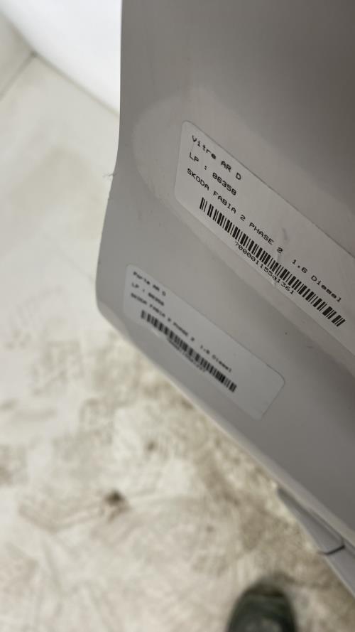 Image Porte arriere droit - SKODA FABIA 2