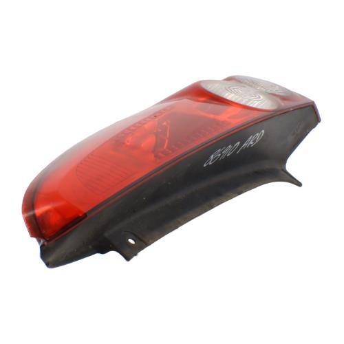 Image Feu arriere principal droit (feux) - FORD FIESTA 5