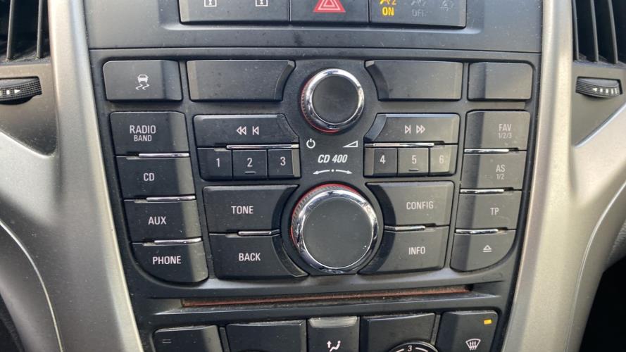 Image Autoradio d'origine - OPEL ASTRA J