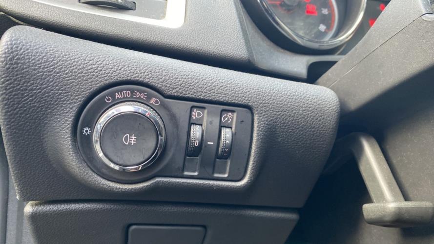 Image Commande de phare - OPEL ASTRA J