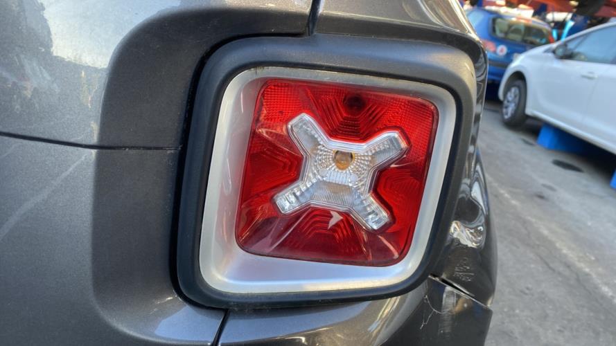 Image Feu arriere principal droit (feux) - JEEP RENEGADE