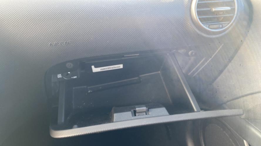 Image Boite a gants - SEAT LEON 2