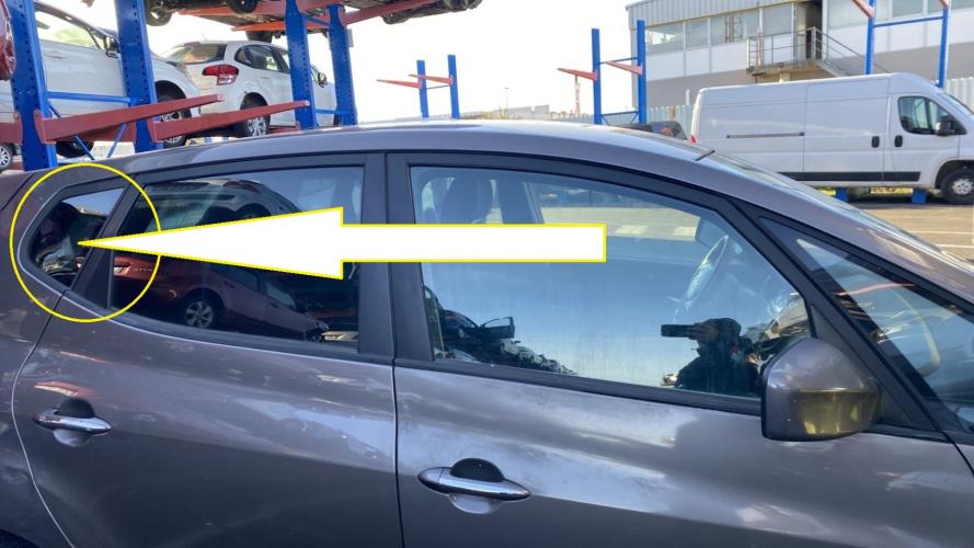 Image Custode arriere droit - HYUNDAI IX 20