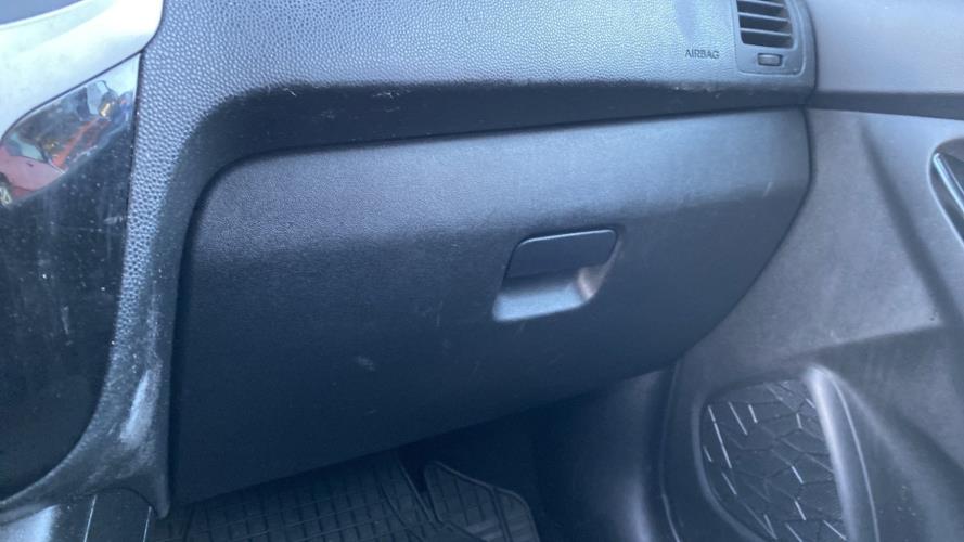 Image Boite a gants - HYUNDAI IX 20