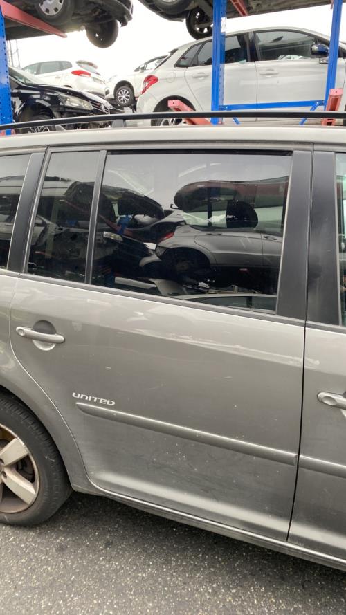 Image Porte arriere droit - VOLKSWAGEN TOURAN 1