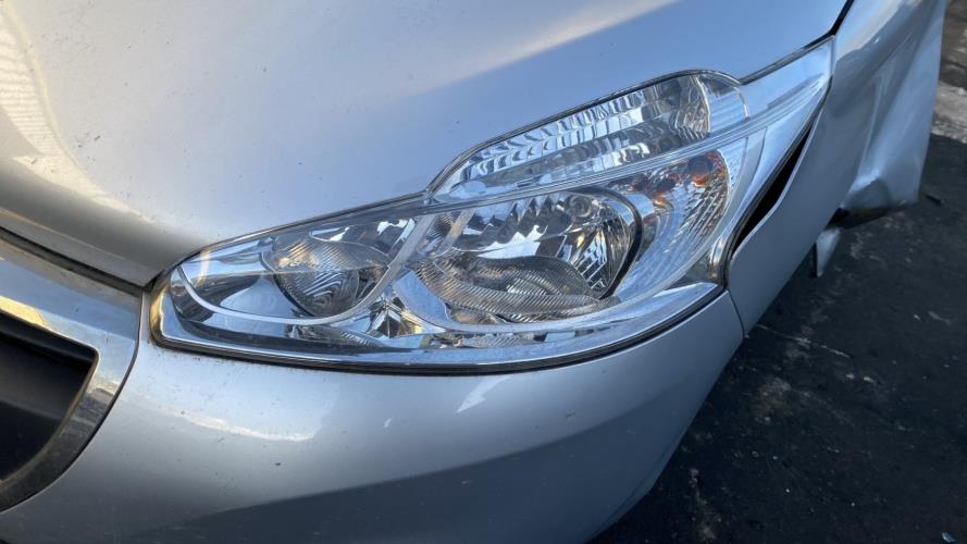 Image Optique avant principal gauche (feux)(phare) - PEUGEOT 208 1