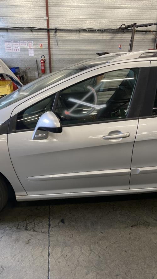 Image Porte avant gauche - PEUGEOT 308 1 SW