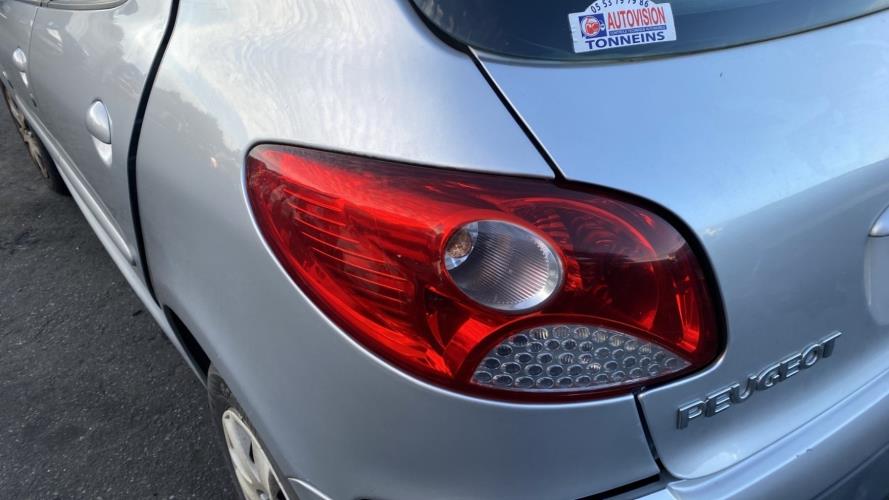 Image Feu arriere principal gauche (feux) - PEUGEOT 206+