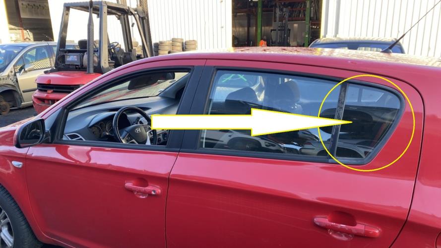 Image Custode arriere gauche (porte) - HYUNDAI I 20 1