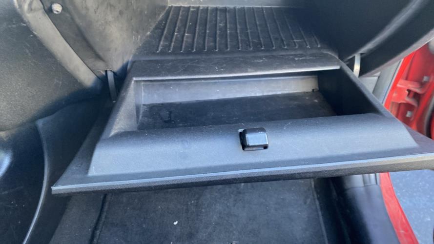 Image Boite a gants - HYUNDAI I 20 1