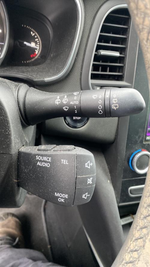 Image Com (Bloc Contacteur Tournant+Commodo Essuie Glace+Commodo Phare) - RENAULT MEGANE 4