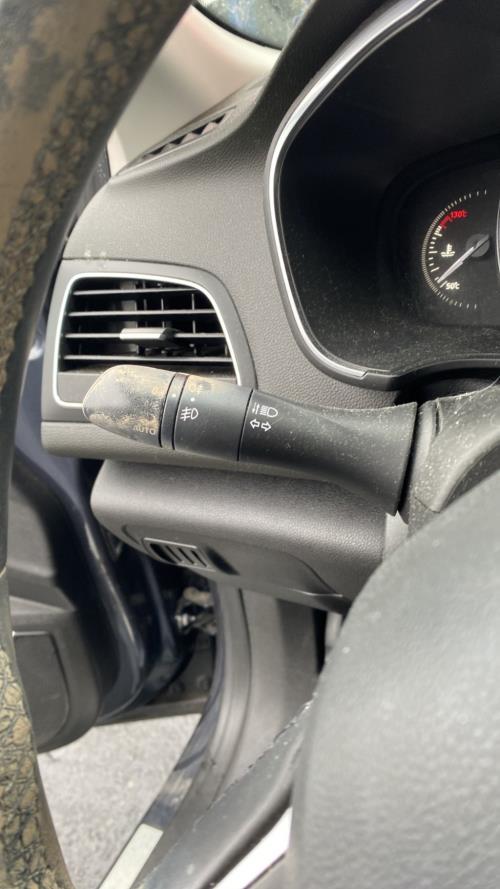 Image Com (Bloc Contacteur Tournant+Commodo Essuie Glace+Commodo Phare) - RENAULT MEGANE 4