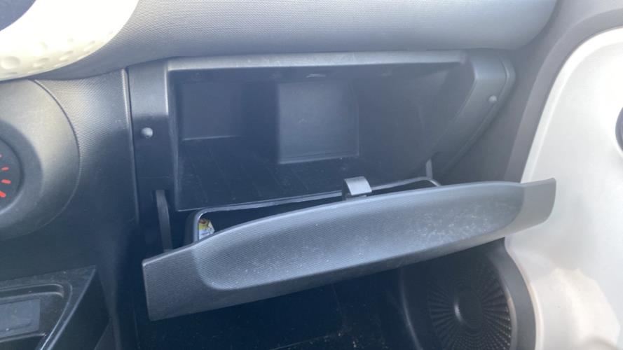 Image Boite a gants - RENAULT TWINGO 3