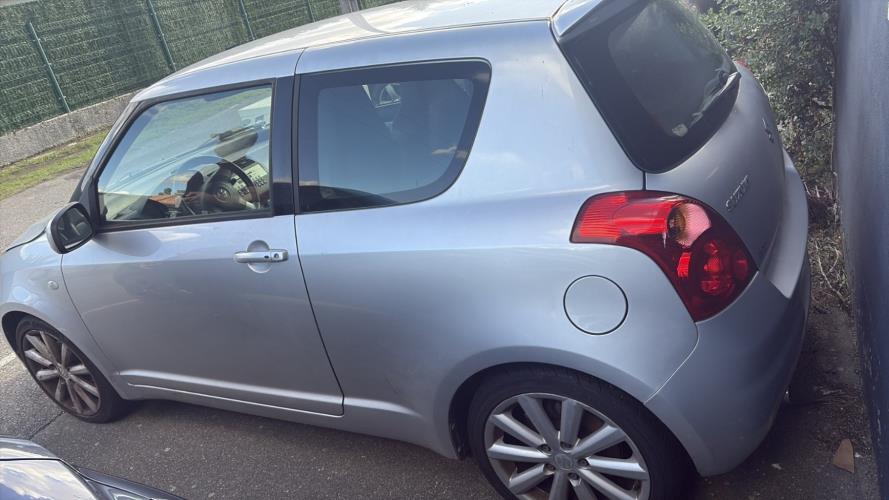 Image Trappe d'essence - SUZUKI SWIFT 3