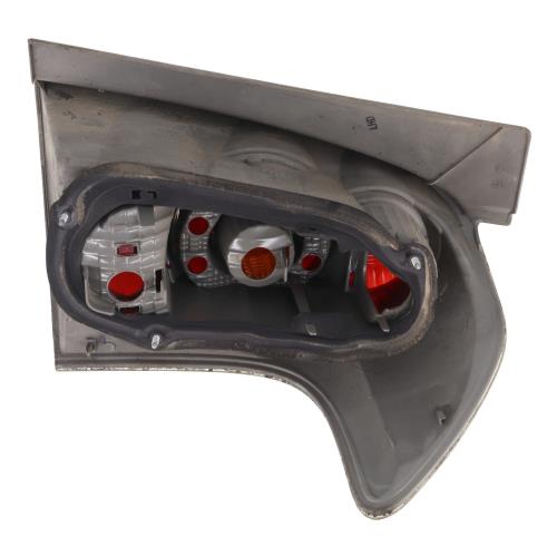 Image Feu arriere principal gauche (feux) - TOYOTA COROLLA VERSO 2