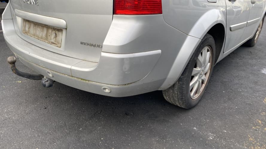 Image Pare choc arriere - RENAULT MEGANE 2