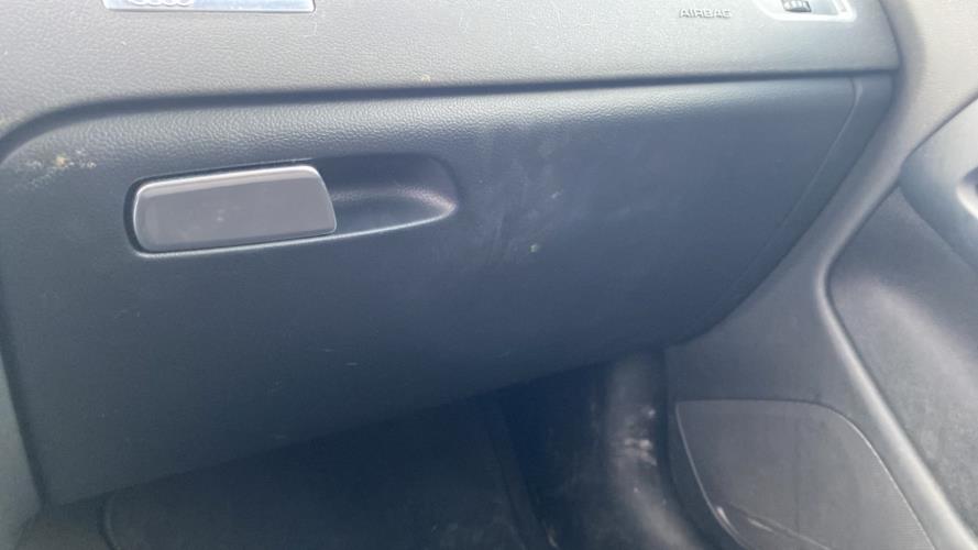 Image Boite a gants - AUDI A5 1