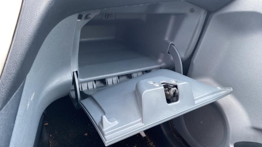 Image Boite a gants - FORD KA 2