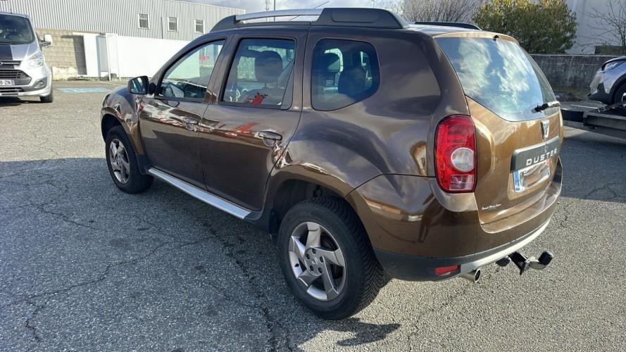 Image Pare choc arriere - DACIA DUSTER 1