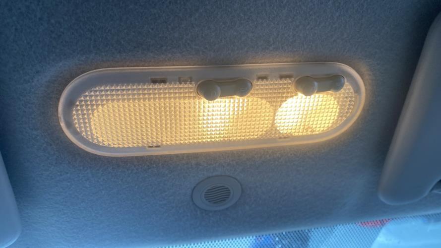 Image Eclairage de plafonnier - DACIA DUSTER 1