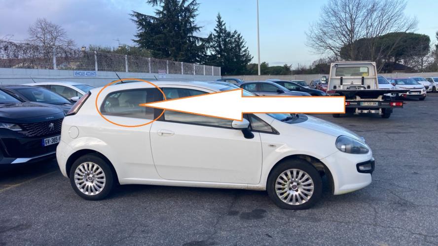 Image Custode arriere droit - FIAT PUNTO EVO 3