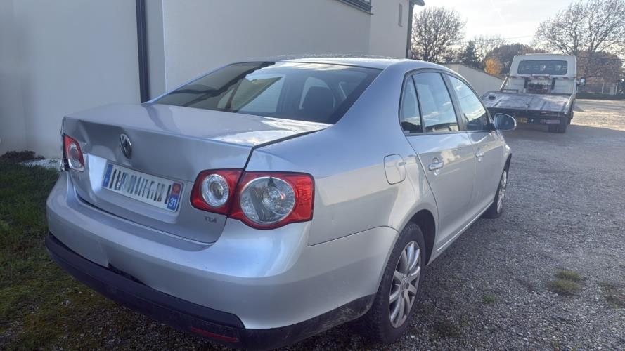 Image Feu arriere secondaire droit (feux) - VOLKSWAGEN JETTA 3