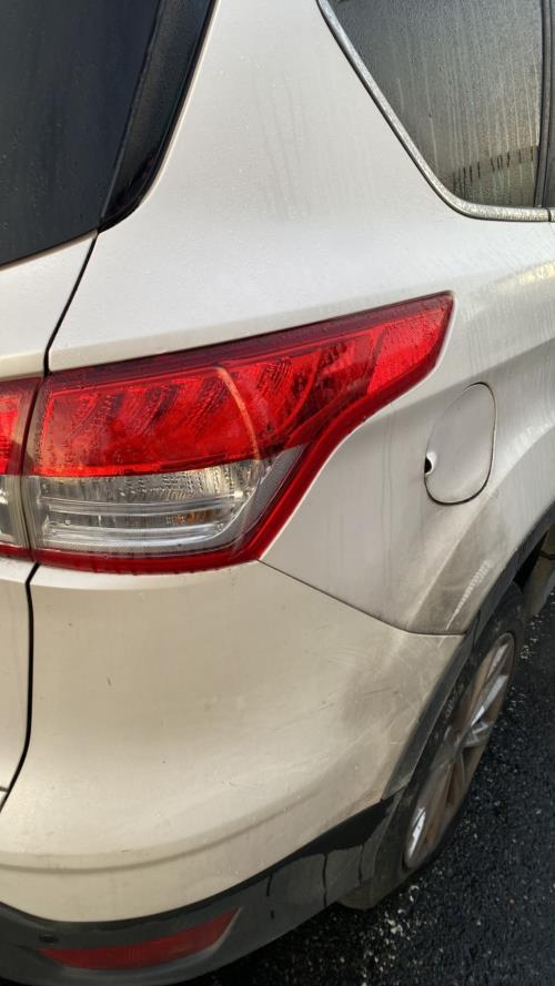 Image Feu arriere principal droit (feux) - FORD KUGA 2