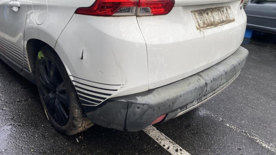 Image Pare choc arriere - PEUGEOT 2008 1