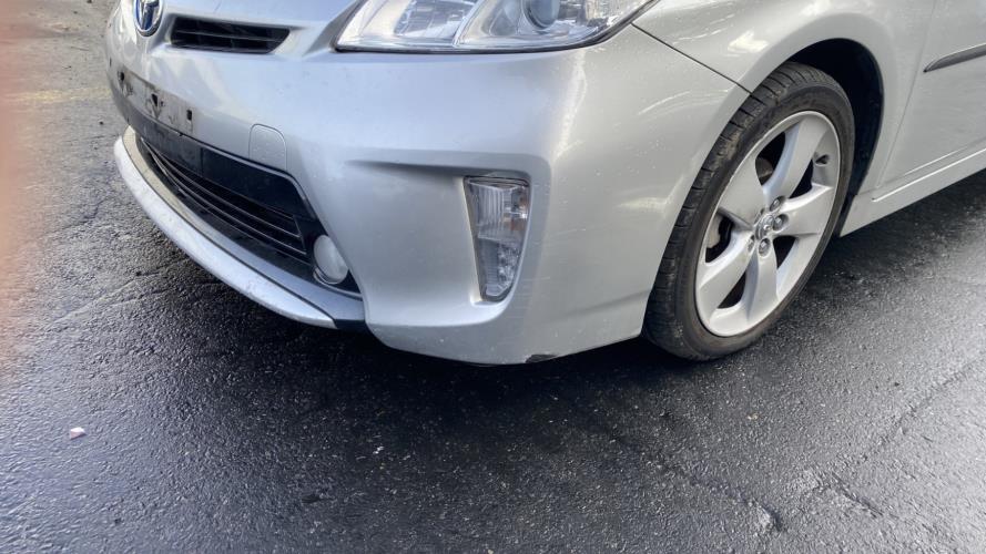 Image Feu diurne avant gauche - TOYOTA PRIUS 3