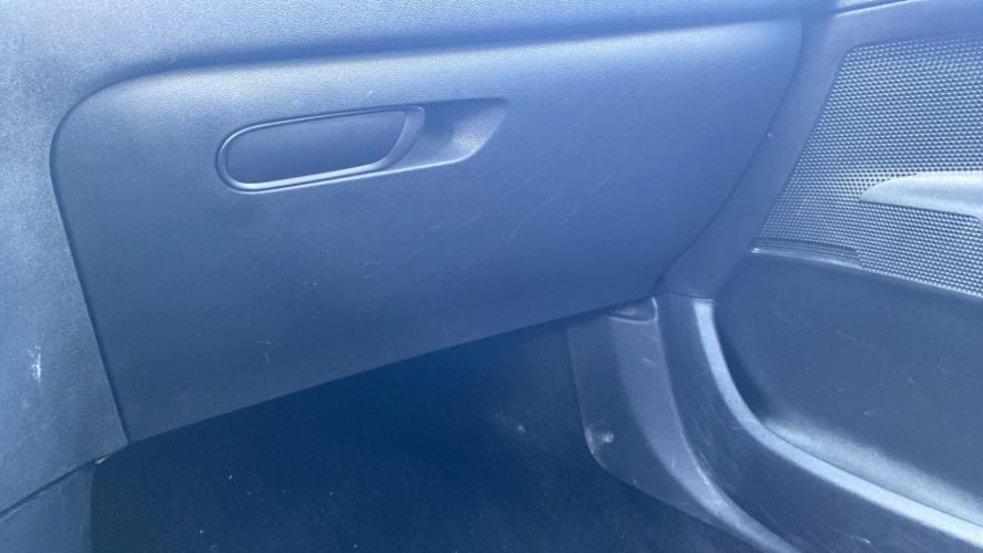 Image Boite a gants - CITROEN C4 2