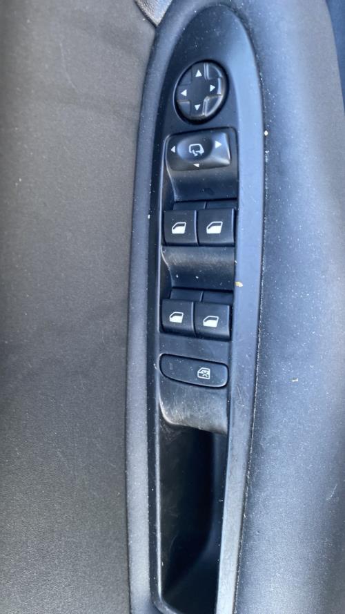 Image Interrupteur de leve vitre avant gauche - CITROEN C4 2