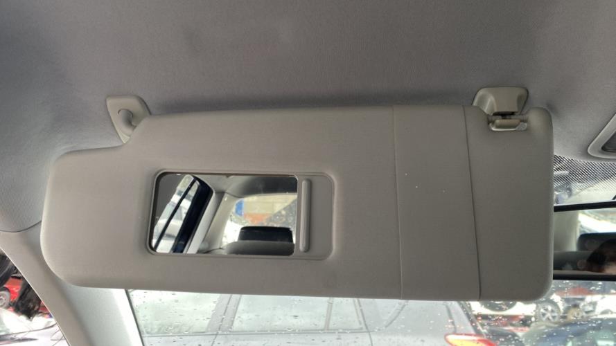 Image Pare soleil gauche - VOLKSWAGEN GOLF 5