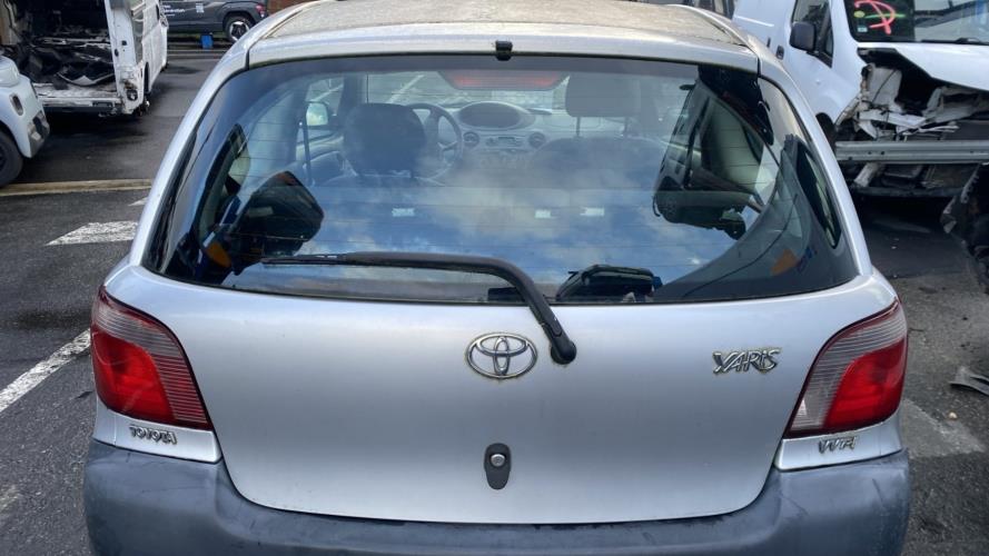 Image Feu arriere principal gauche (feux) - TOYOTA YARIS 1