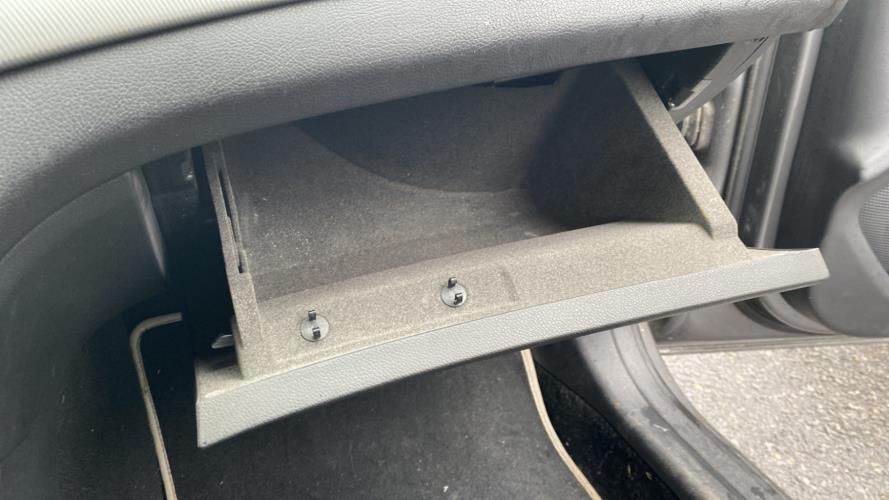 Image Boite a gants - MERCEDES CLASSE CLA 117