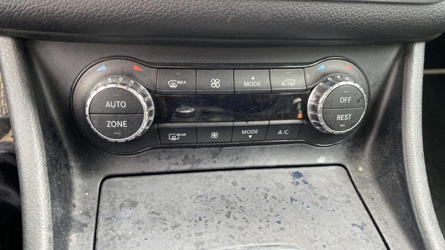 Image Commande chauffage - MERCEDES CLASSE CLA 117