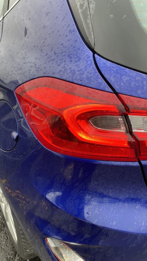 Image Feu arriere principal gauche (feux) - FORD FIESTA 7