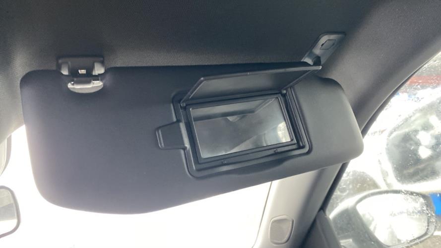 Image Pare soleil droit - PEUGEOT 2008 2