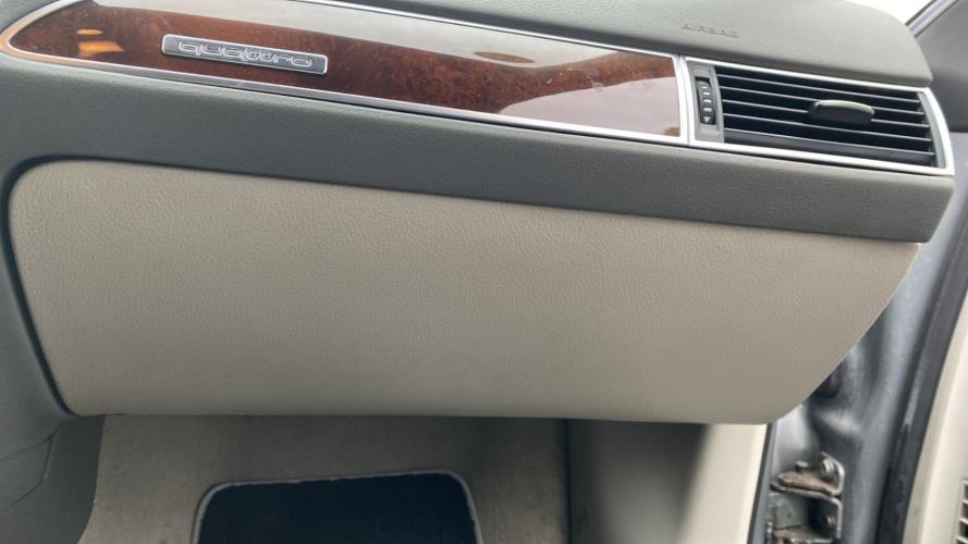 Image Boite a gants - AUDI A6 3