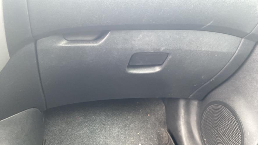 Image Boite a gants - NISSAN NOTE 2