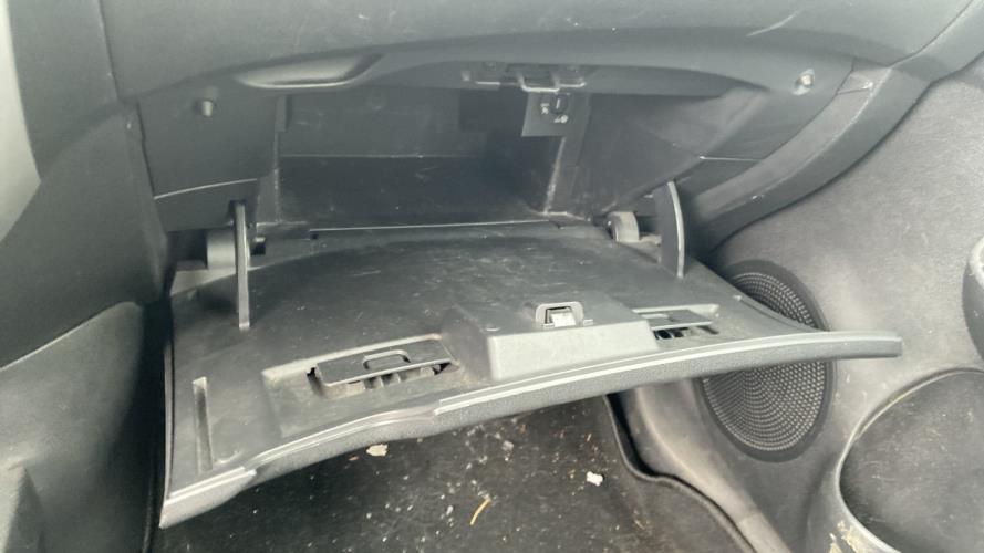 Image Boite a gants - NISSAN NOTE 2