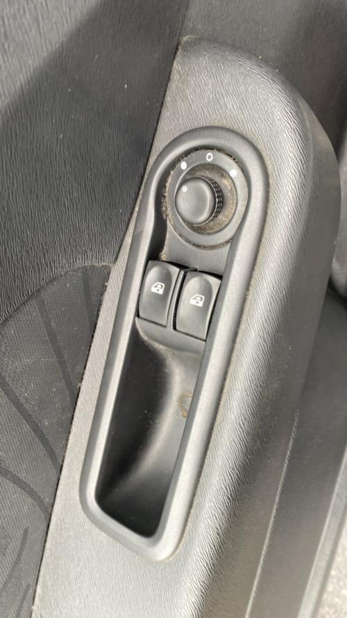 Image Interrupteur de leve vitre avant gauche - RENAULT TWINGO 2