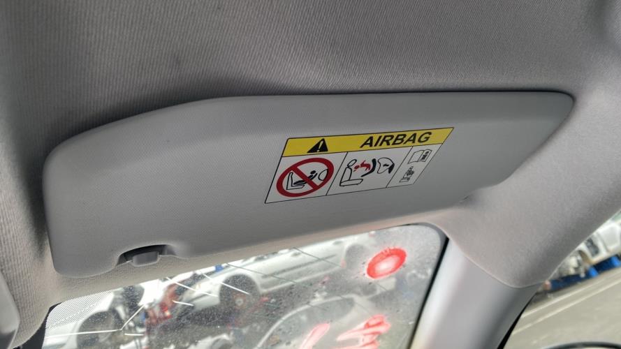 Image Pare soleil droit - PEUGEOT 208 2